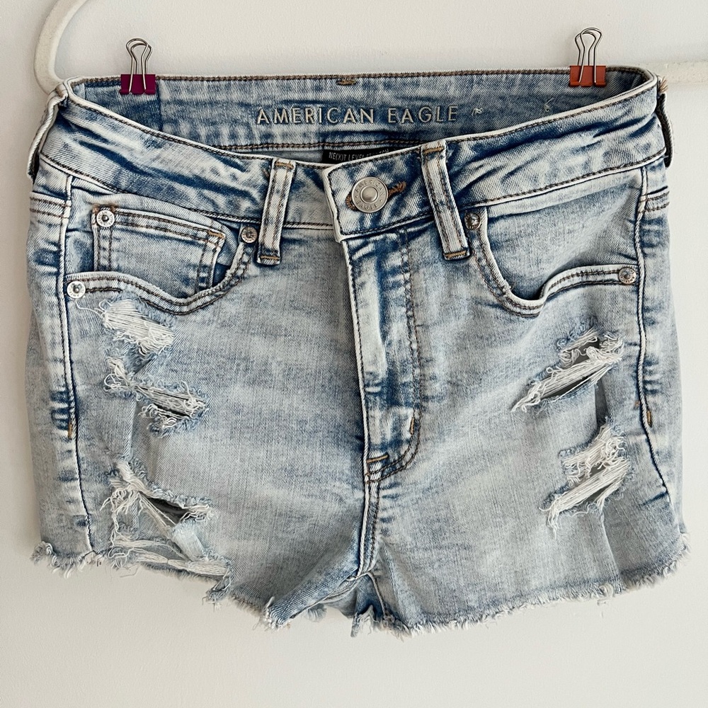 American Eagle Outfitters Light Wash Distressed Jean Shorts